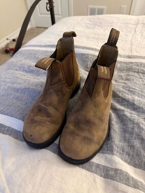 Blundstone Brown Leather Chelsea Ankle Boots